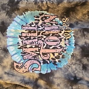 Small Town Vibes tee shirt size M